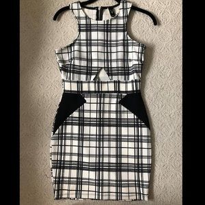 *SOLD* Windsor dress black/white